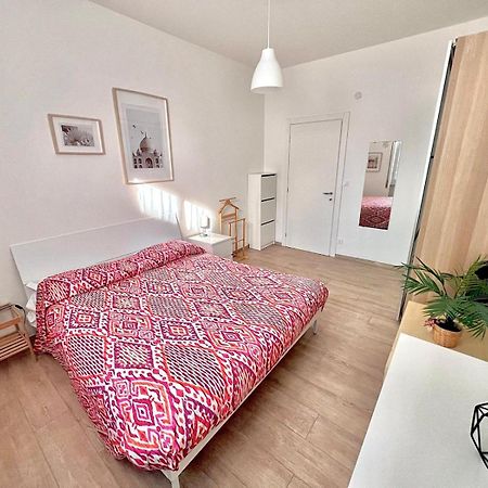 Casa Mila Apartment Савона Екстериор снимка