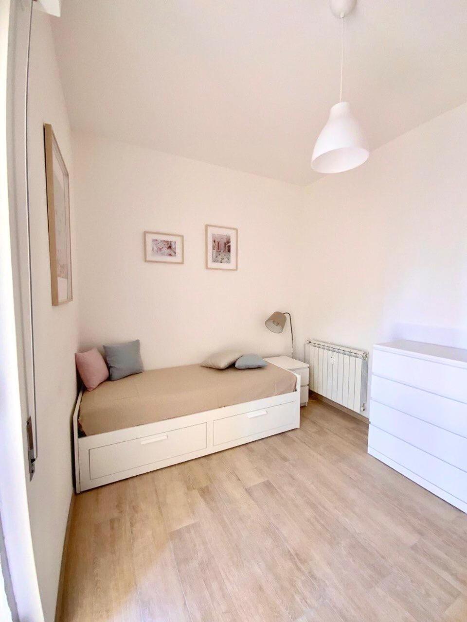 Casa Mila Apartment Савона Екстериор снимка